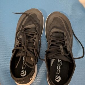 Women's s Topo Shoes Size 10